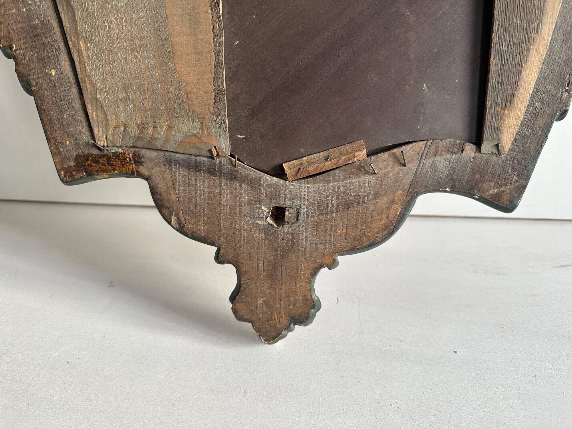 Antique baroque mirror in carved and gilded wood, 19th century