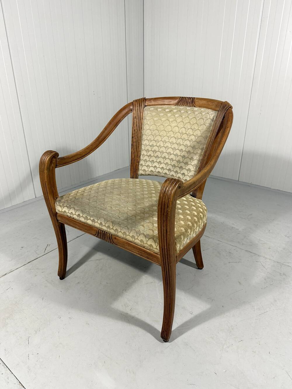 Antique arm chair 1900’s