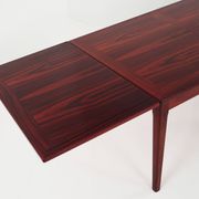 Table en palissandre, design danois, années 1970, fabricant : Skovby