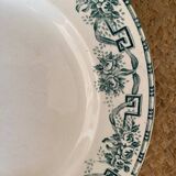 7 flat iron earth plates from Moulin des loups & Hamage.