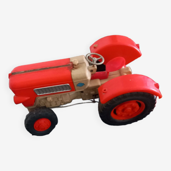 Tracteur jouet