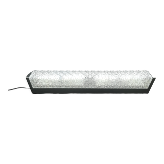 Long wall lamp