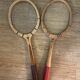 Paire de raquettes de tennis en bois années 50