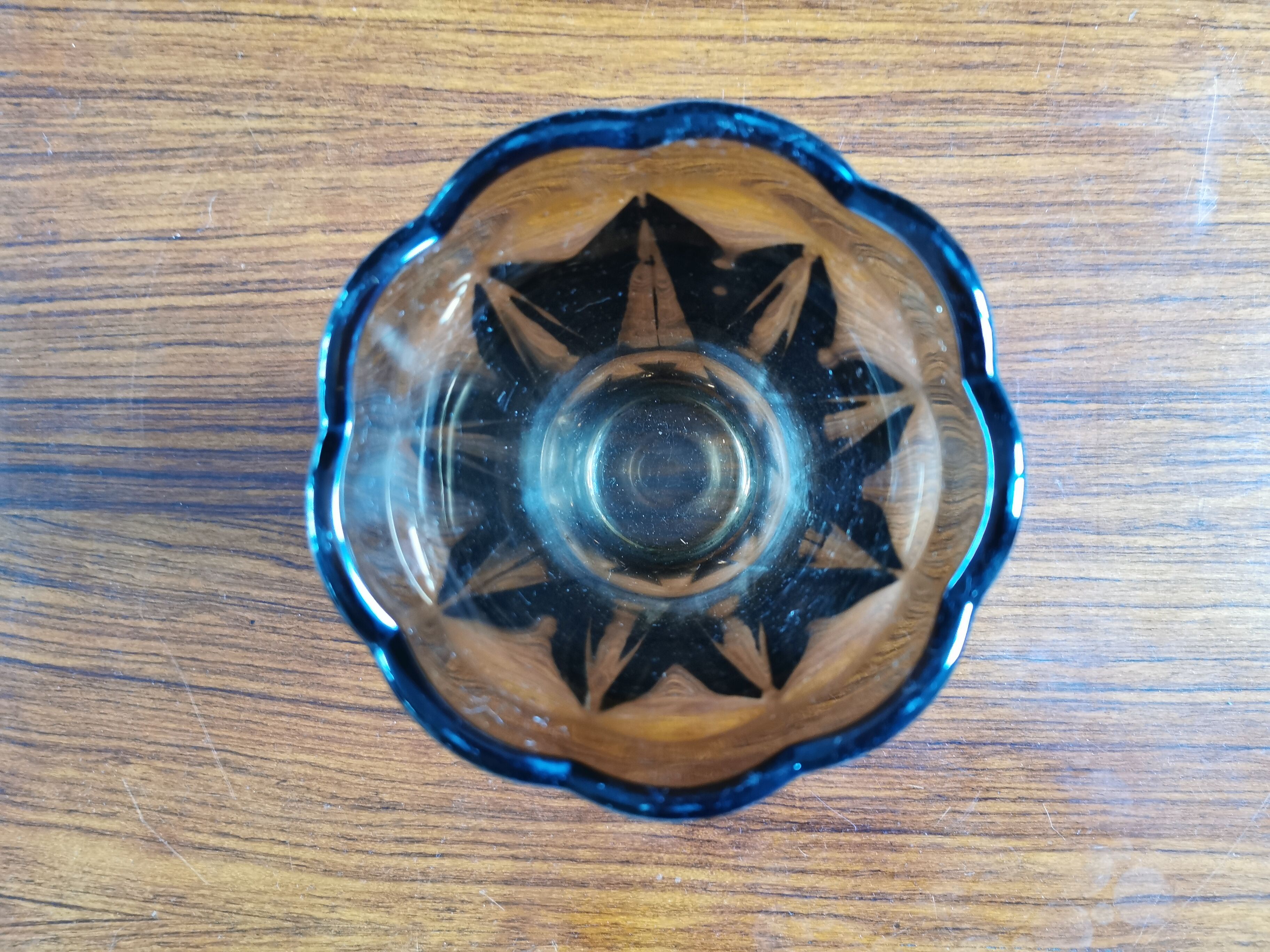 Vase  ancien en verre fumé Vintage