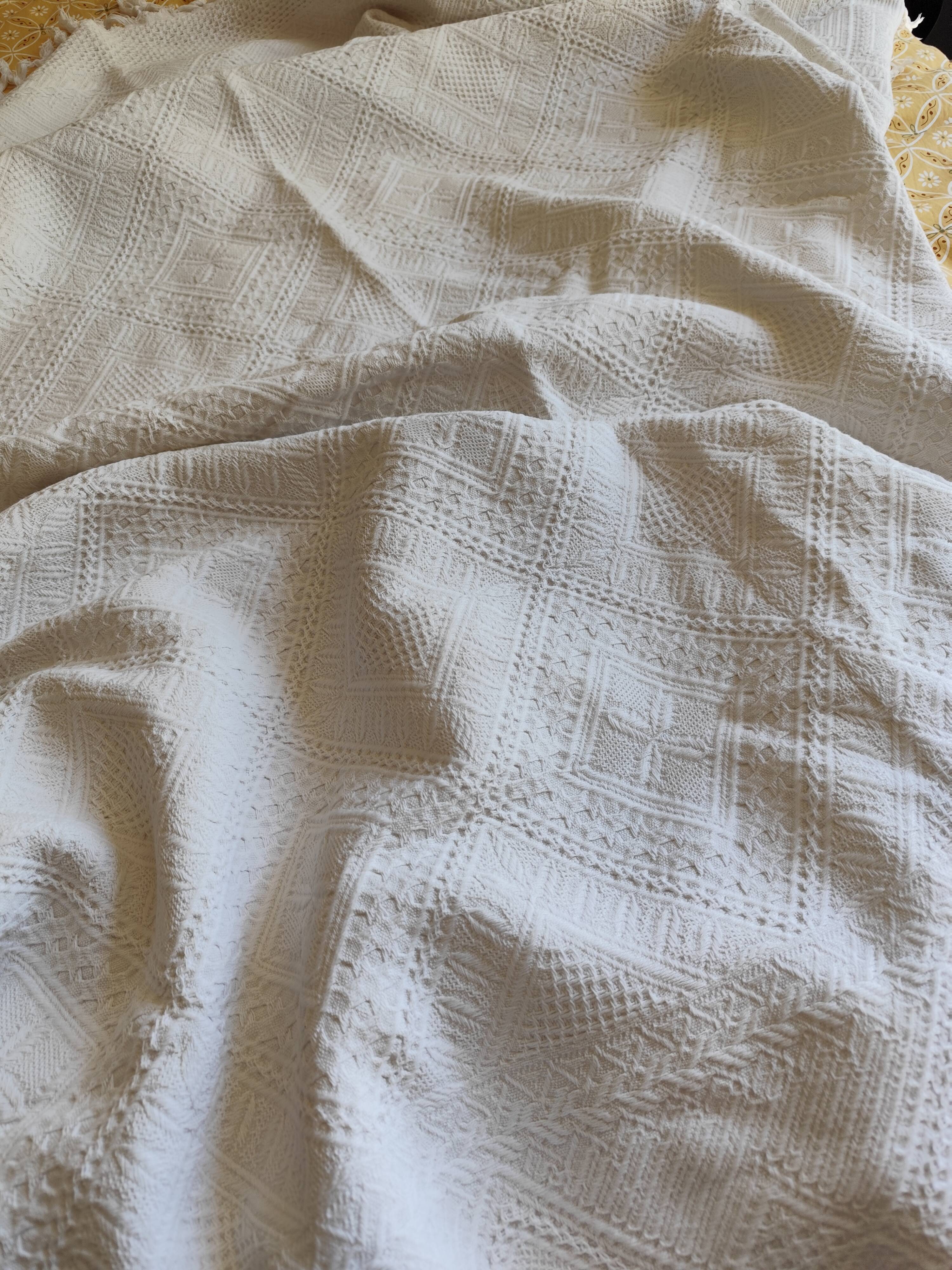 White cotton bedspread, vintage woven cotton bed throw.
