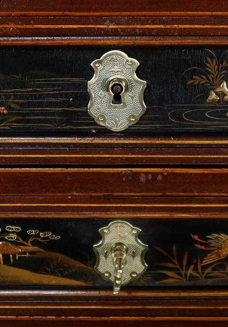 Chinese Cabinet in Lacquered Wood and Painted Wood – Early 20th Century