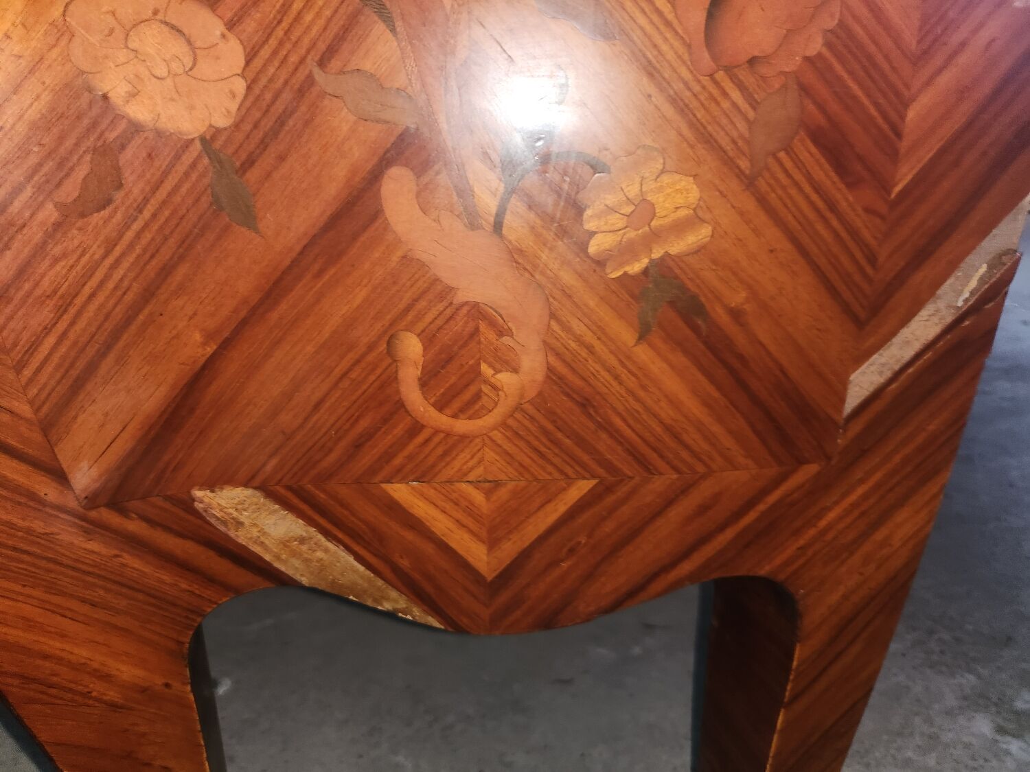 Commode style Louis XV