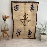 Handcrafted Moroccan Berber carpet 190 x 120 CM