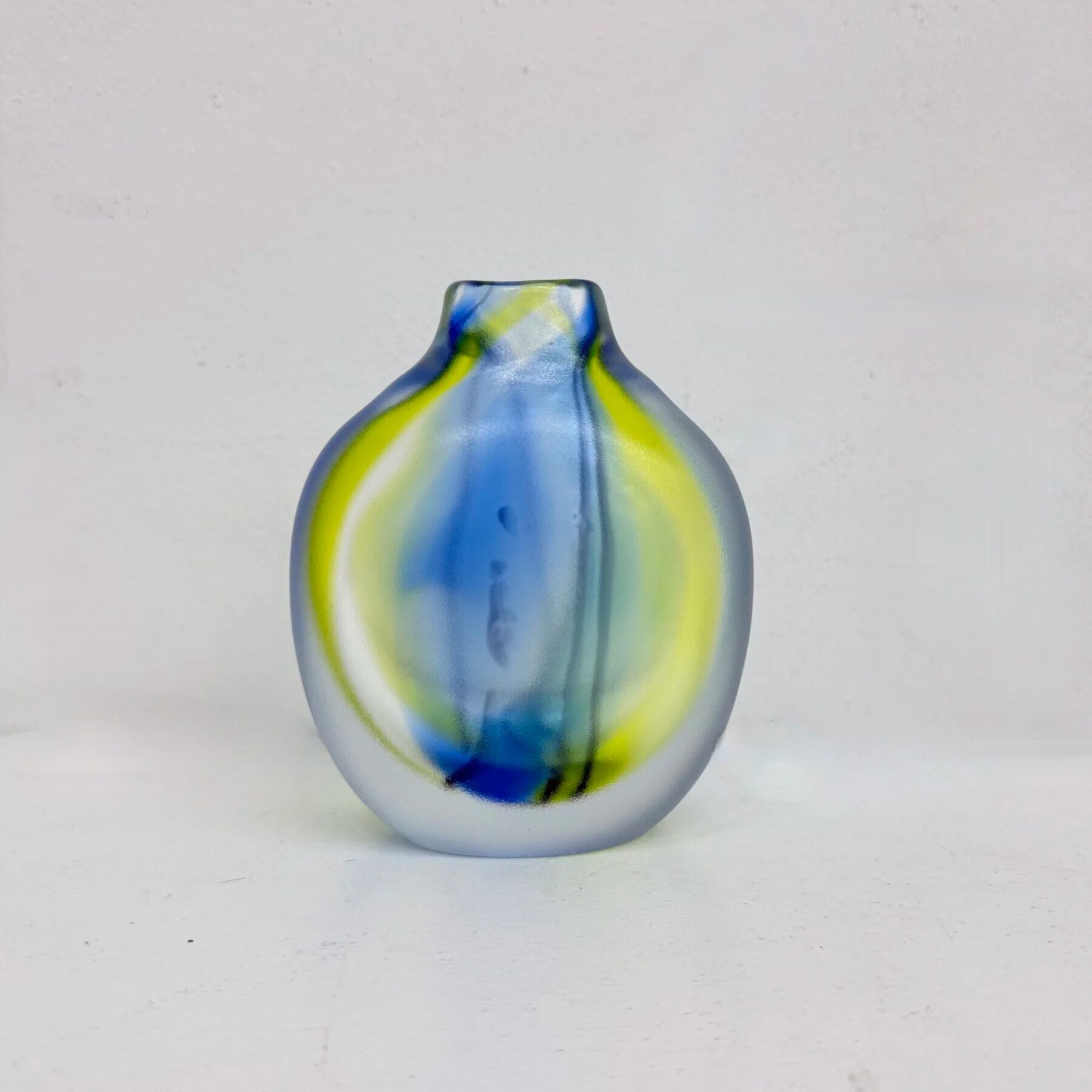 Kosta Boda glass vase Royal Art Collection by Göran Wärff for Kosta Boda Sweden