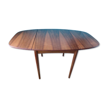 Table ovoïde en palissandre  à 2 rallonges. Danemark 1965