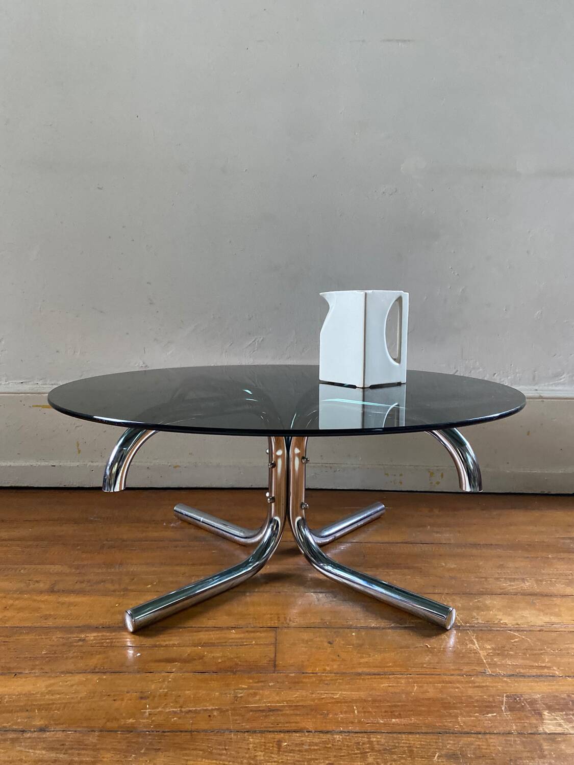 Tubular round smoked glass coffee table vintage 1970