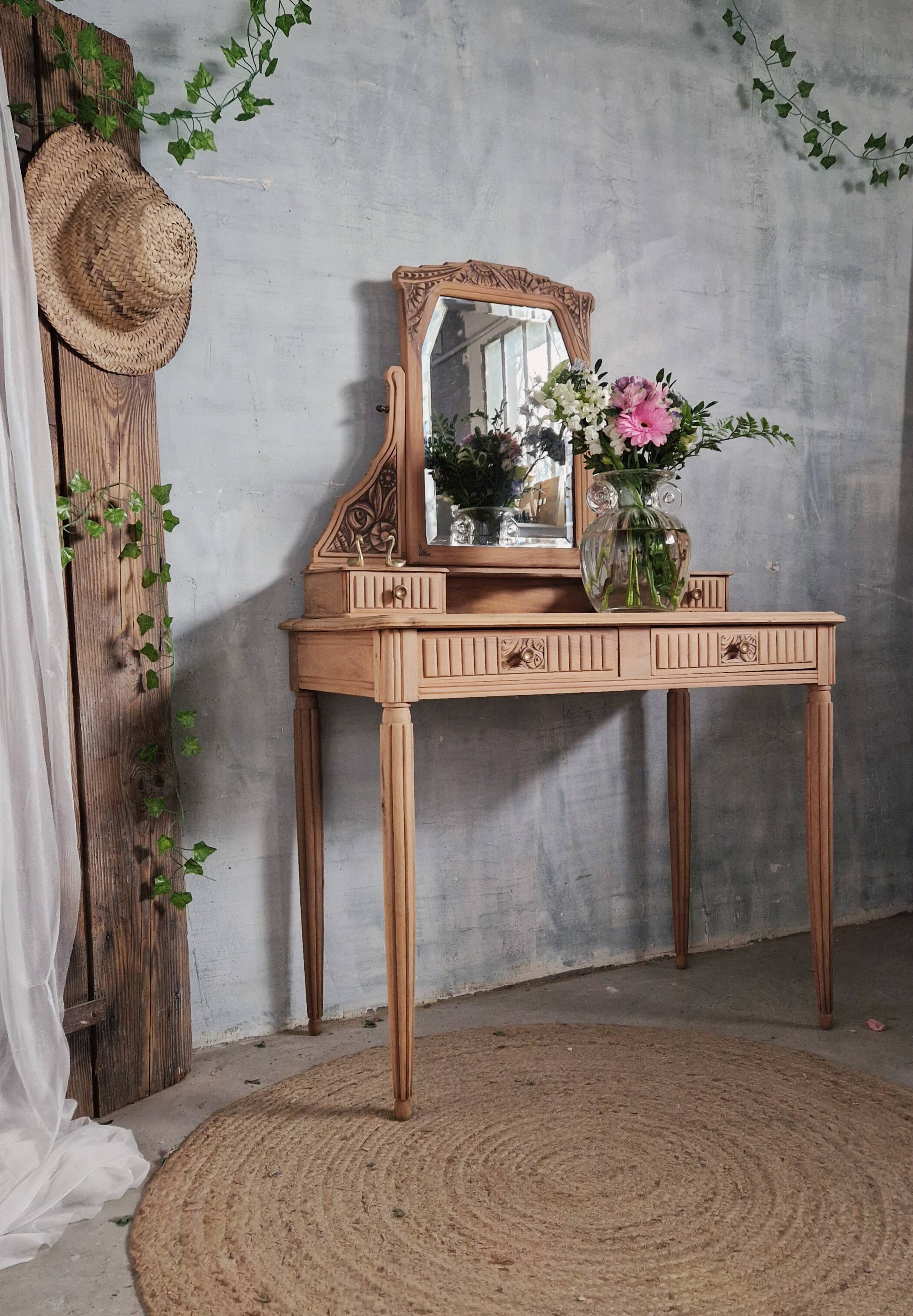 Magnificent Art Deco dressing table