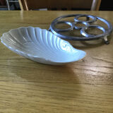 White porcelain shell ravier
