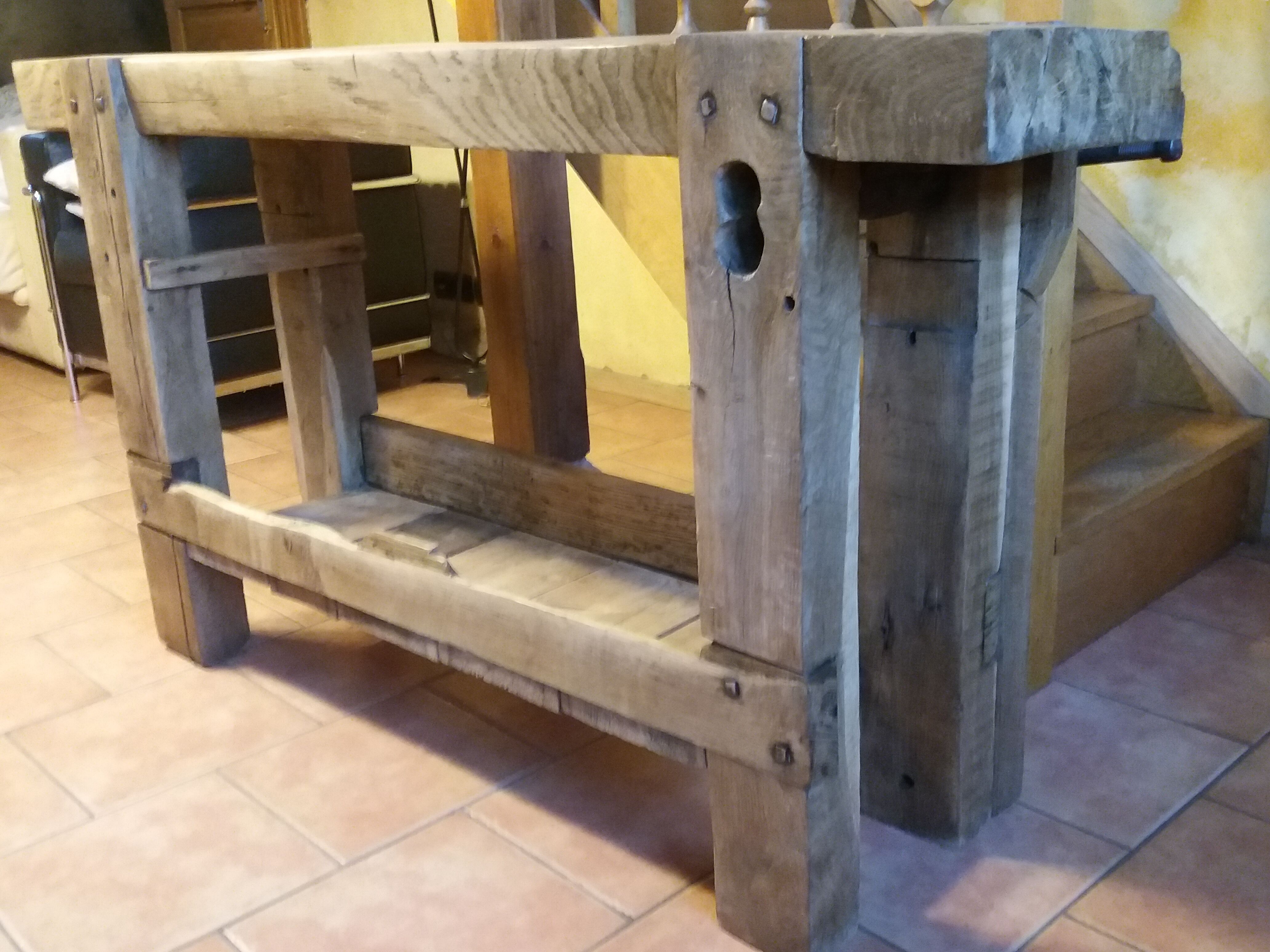 Antique Burgundian workbench in light oak