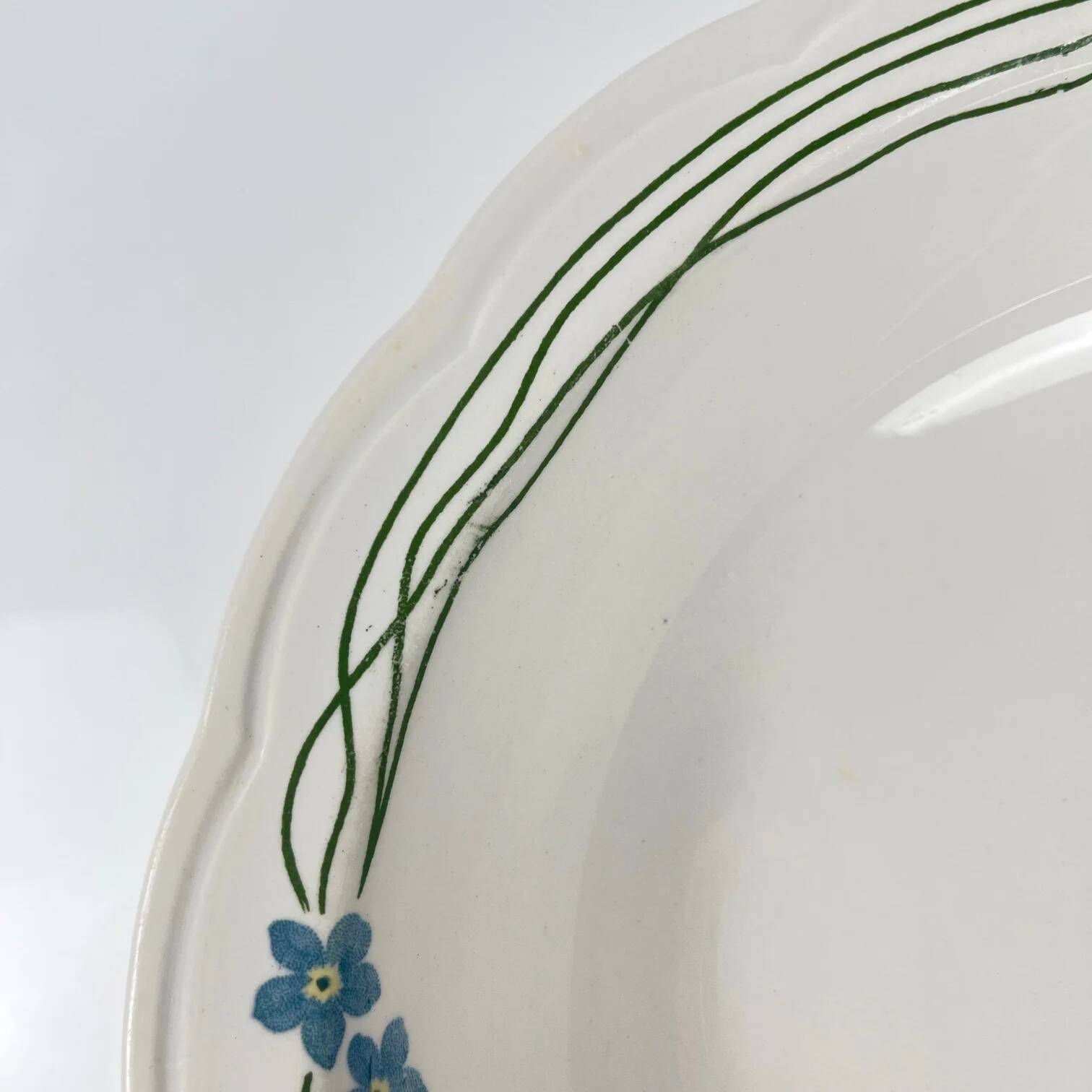 Shallow dish "Souvenir", Sarreguemines, around 1875 - 1918