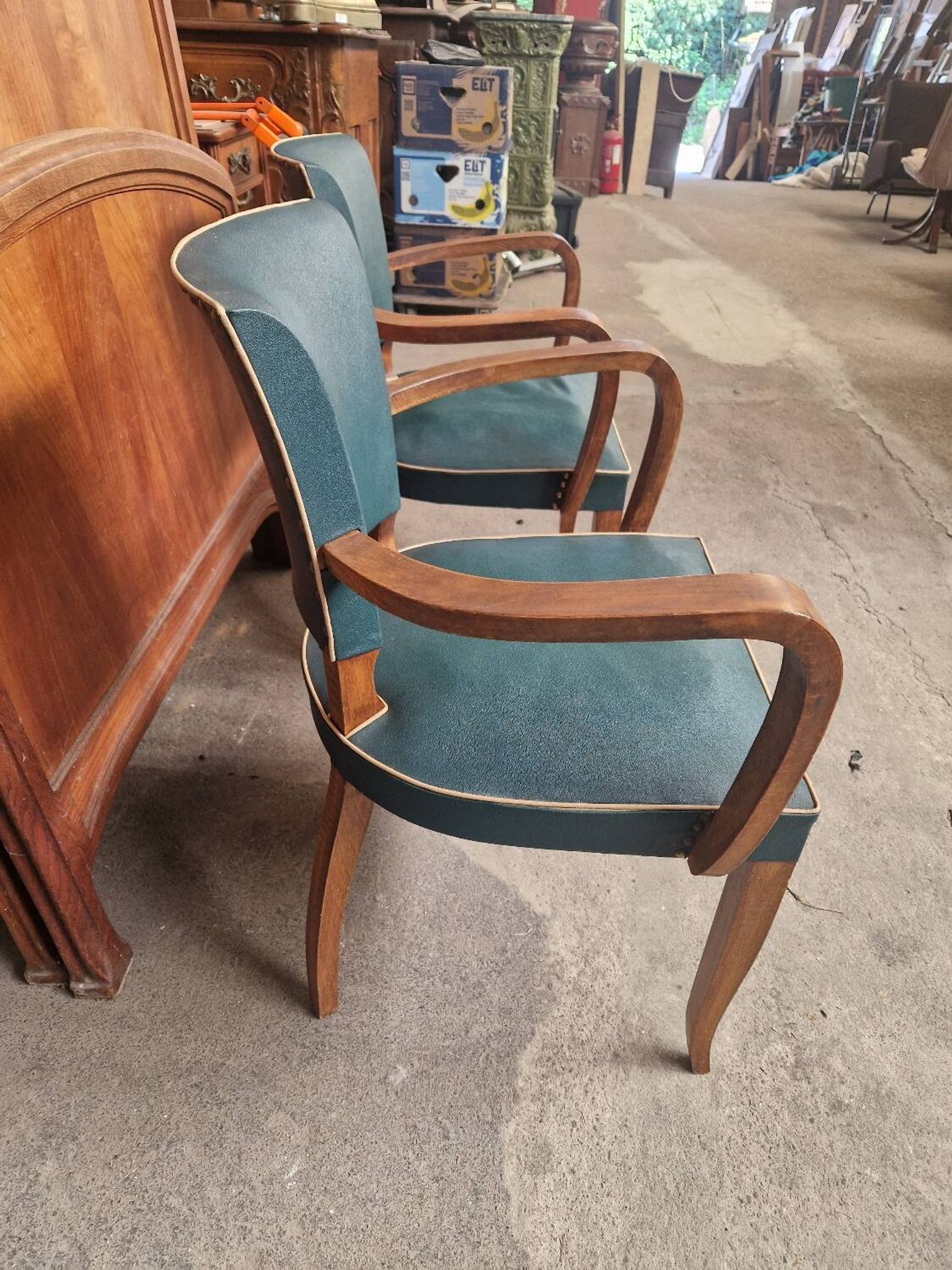 Bridge chairs
