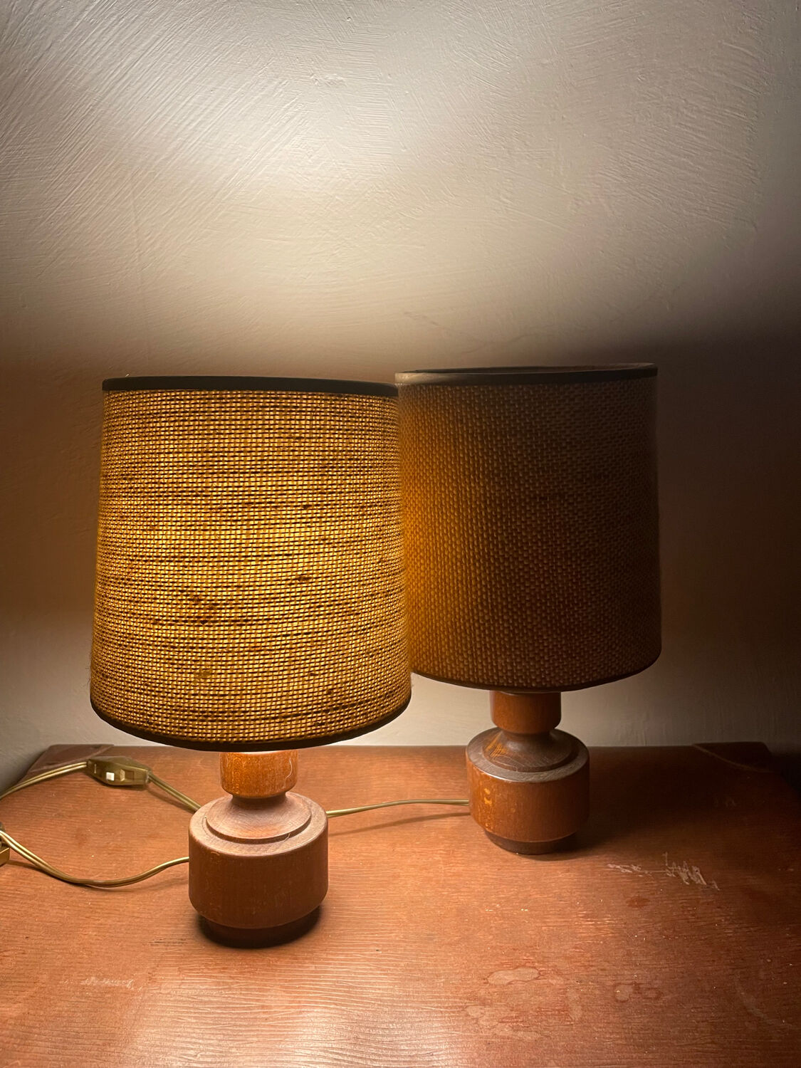 Pair of wood and jute lamps