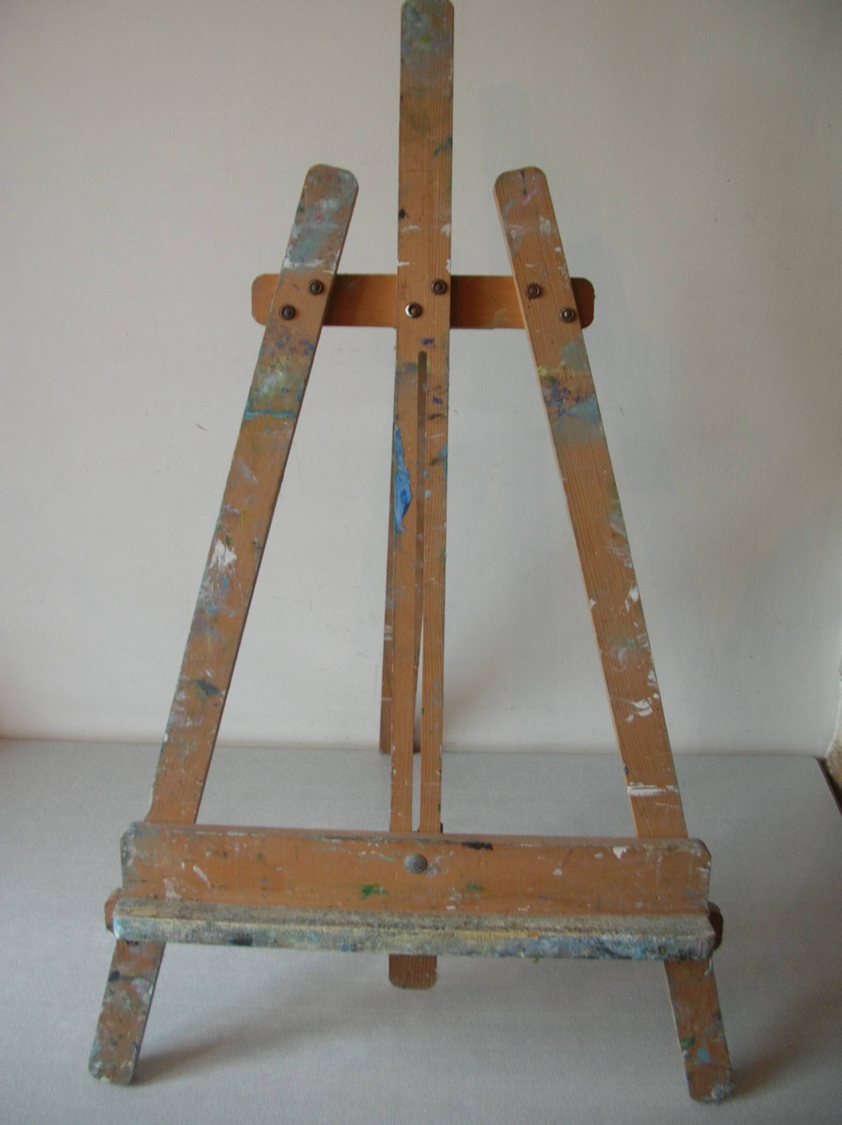 Old artist painter easel painting board holder wooden canvas 66 cm