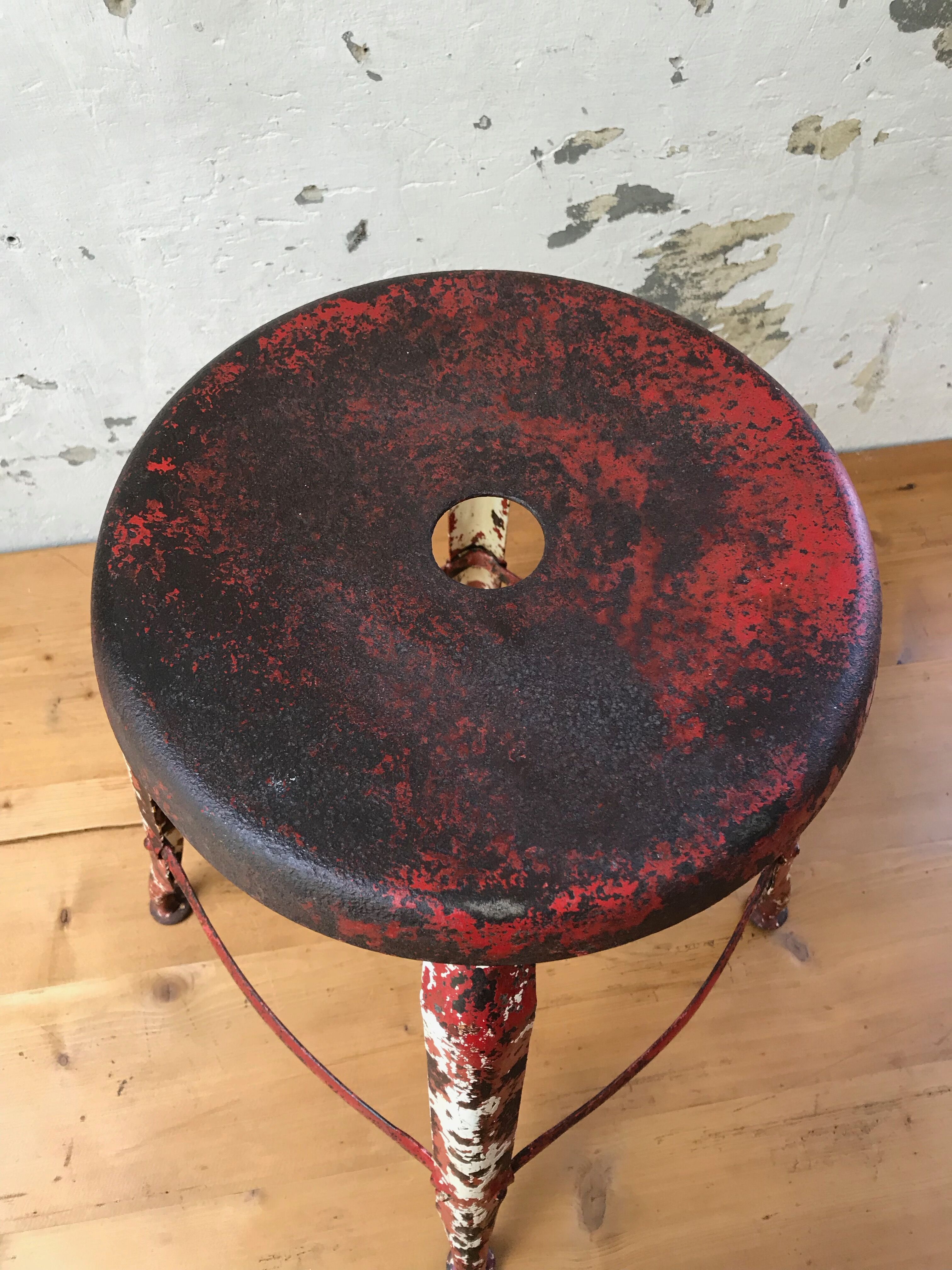 Workshop stool Nicolle patinated