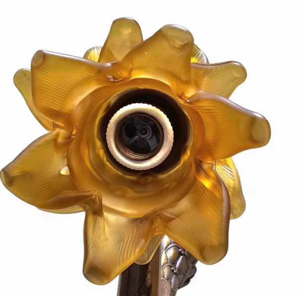 Suspension Art Déco / Art Nouveau / 5 bras en laiton / Abat-jour floraux soufflés à la main