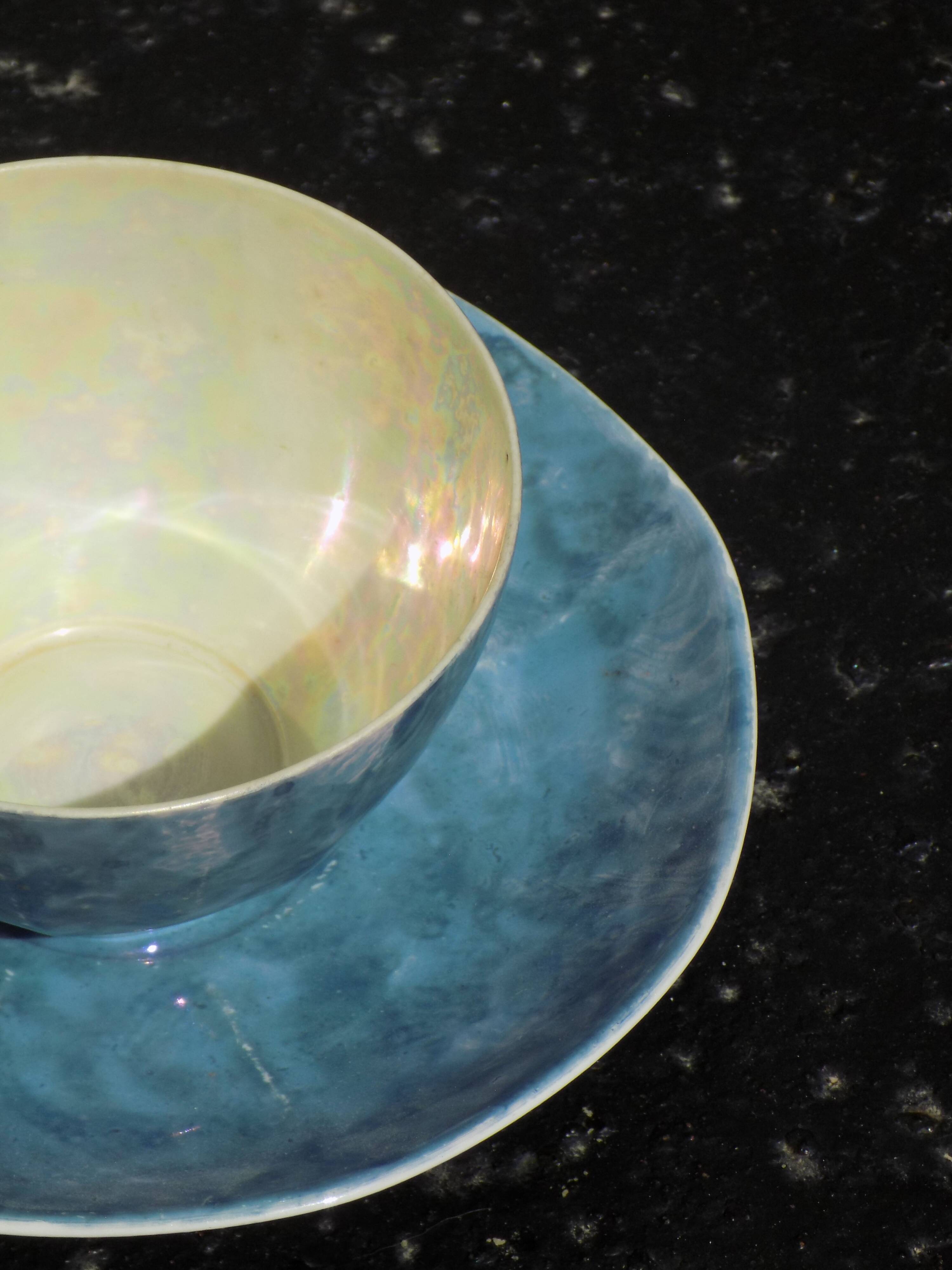 Tasse et soucoupe bleues