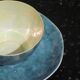 Tasse et soucoupe bleues