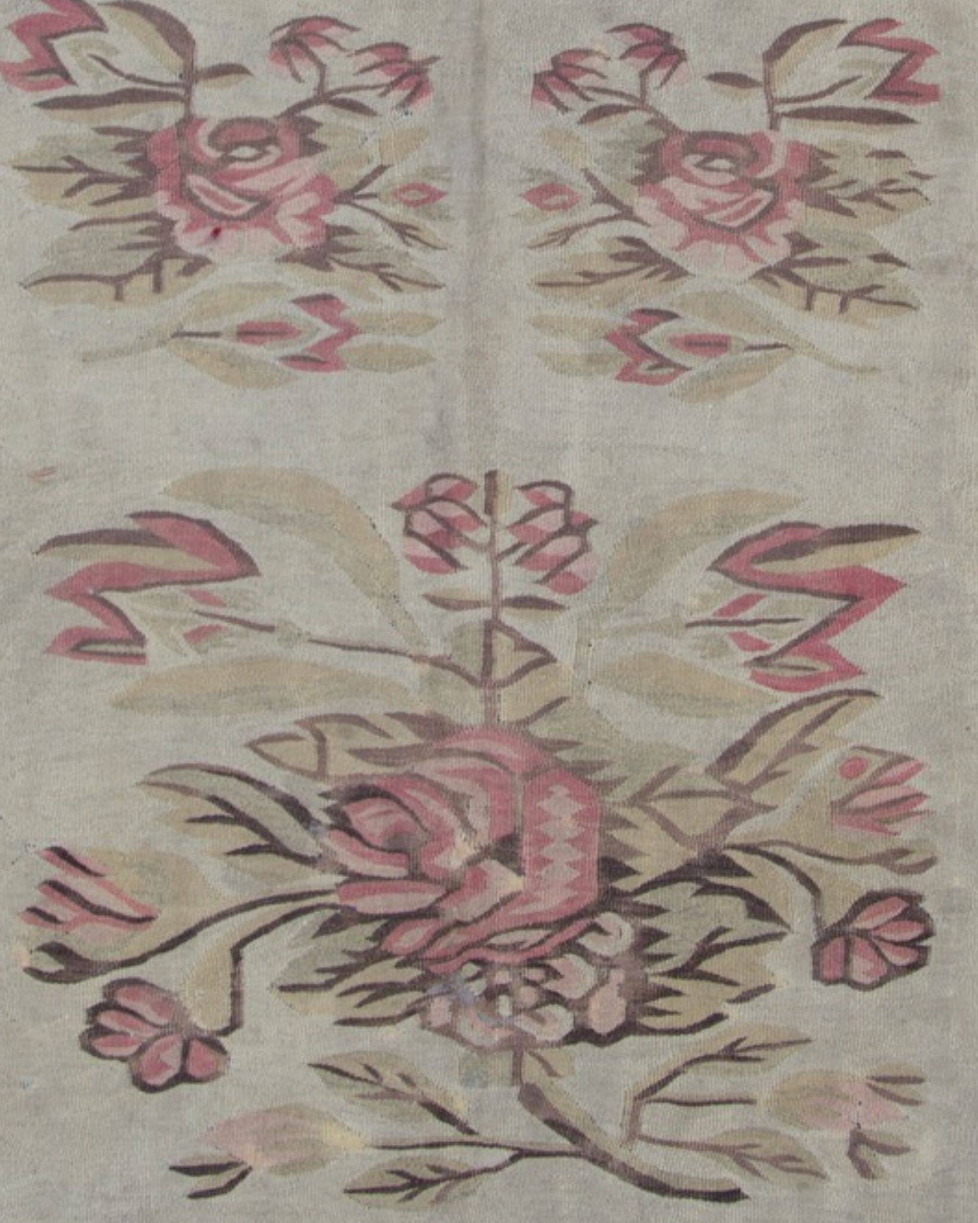 Tapis Kilim de Bessarabie en laine tissée à plat à motifs floraux roses et bleu, 1870
