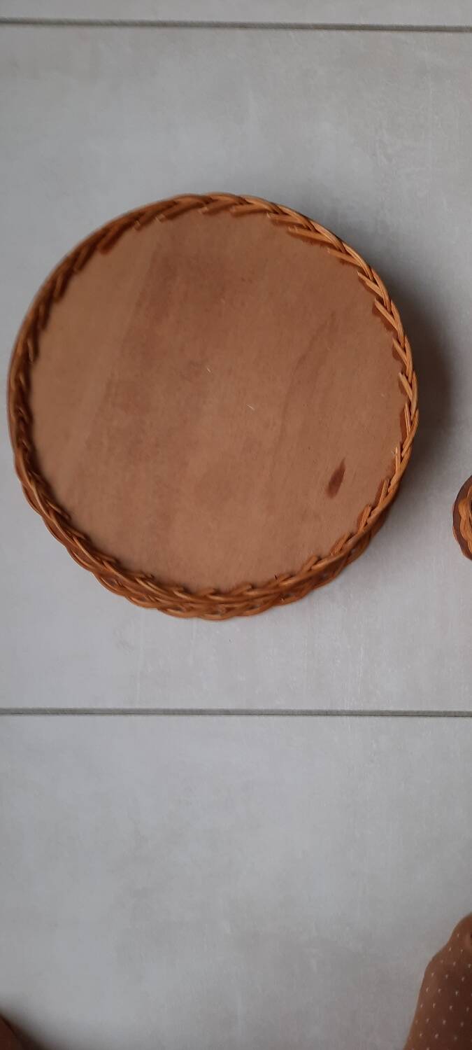 Wicker and wood tray
