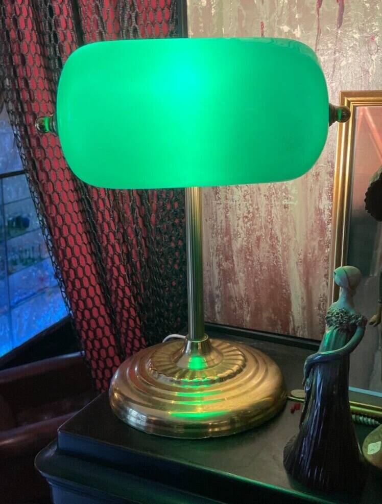 Notary desk lamp, banker, tilting green opaline library
