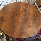 Oval dining table in Louis XVI style