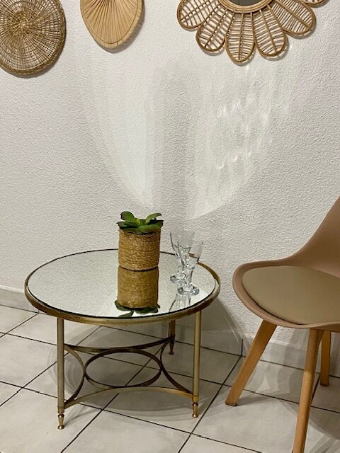 Round coffee table vintage mirror