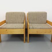 Set of 2 vintage fireside chairs in pine and fabric from the 70s