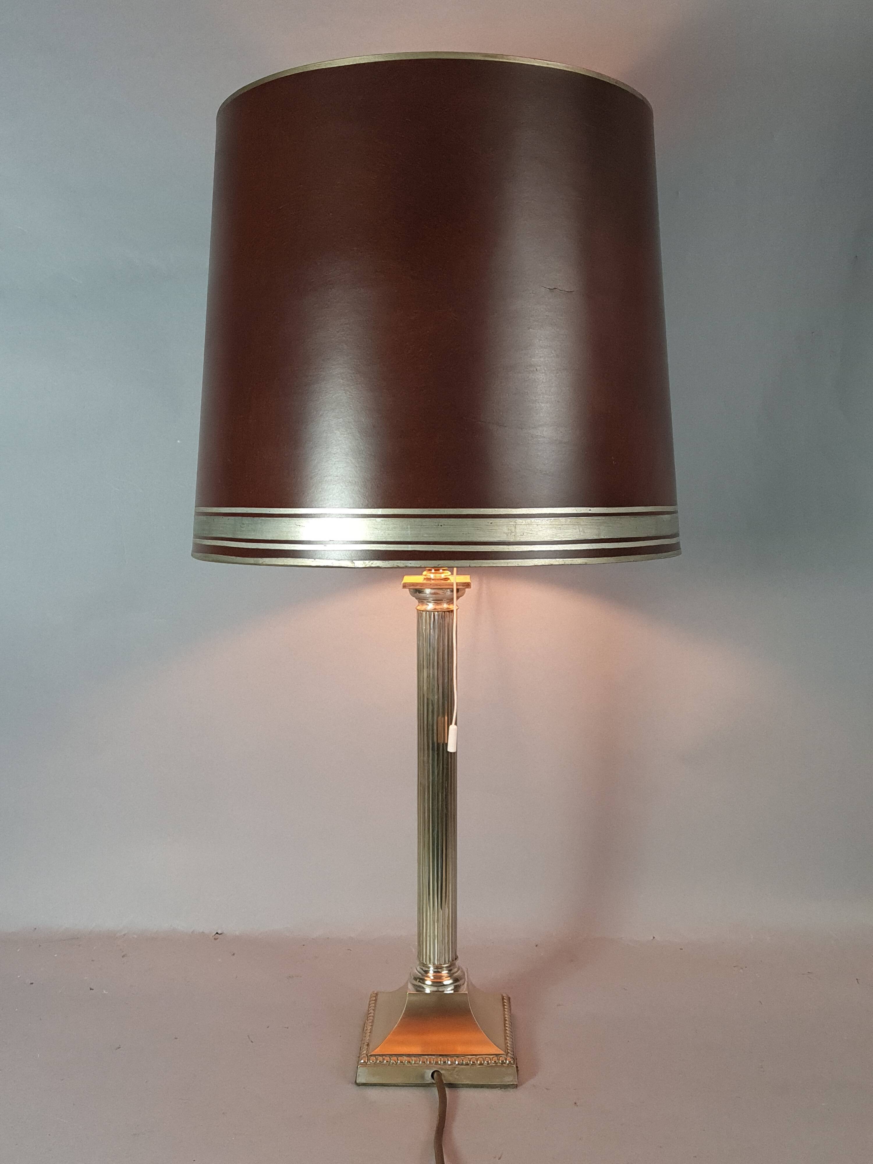 Ancienne lampe style Louis XVI bronze à poser + abat-jour 69 cm S 806