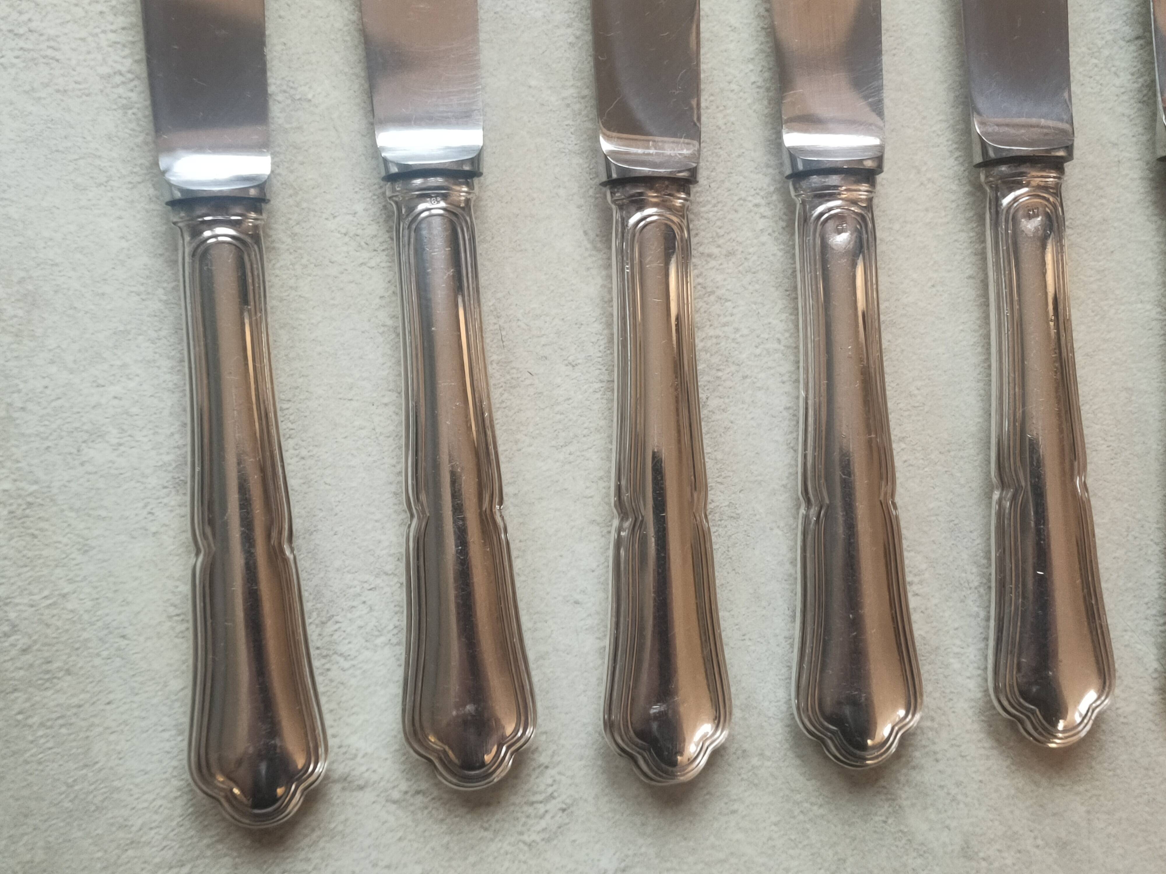 lot de 10 couteaux en metal argentè