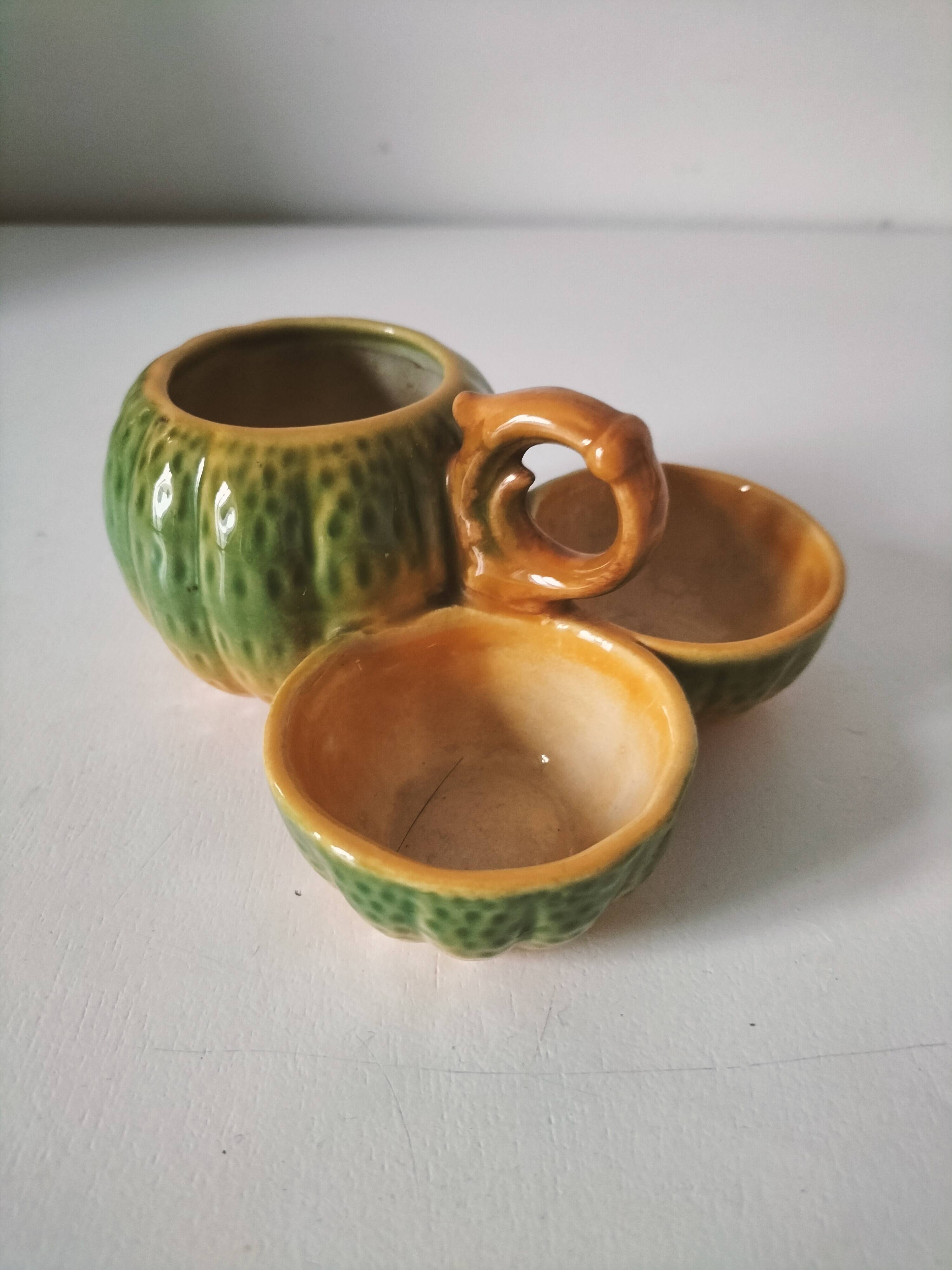 Vintage slipware spice rack