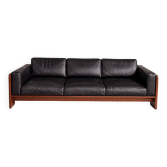 THREE-SEATER CANAPÉ IN LEATHER AND ROSEWOOD BASTIANO BY TOBIA SCARPA