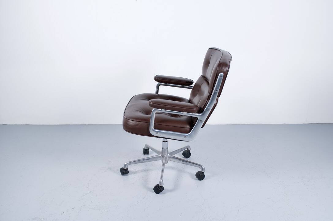 Fauteuil Lobby Chair ES 104 Eames années 70