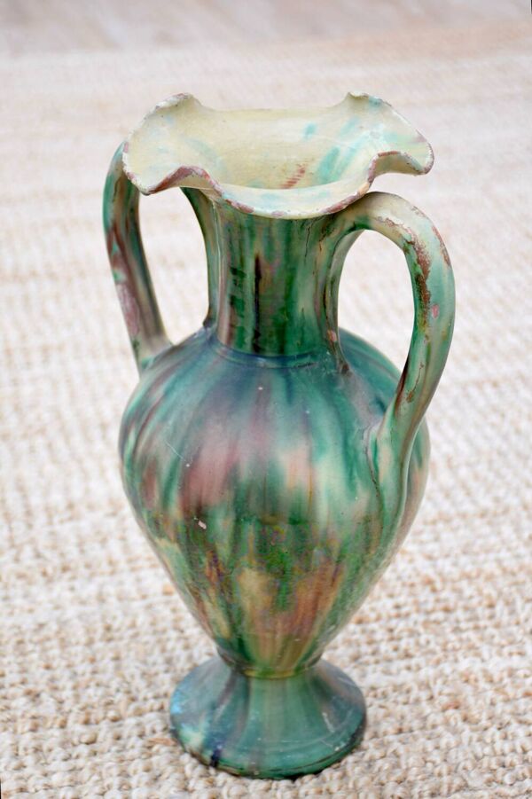 Vase amphore en céramique émaillée verte