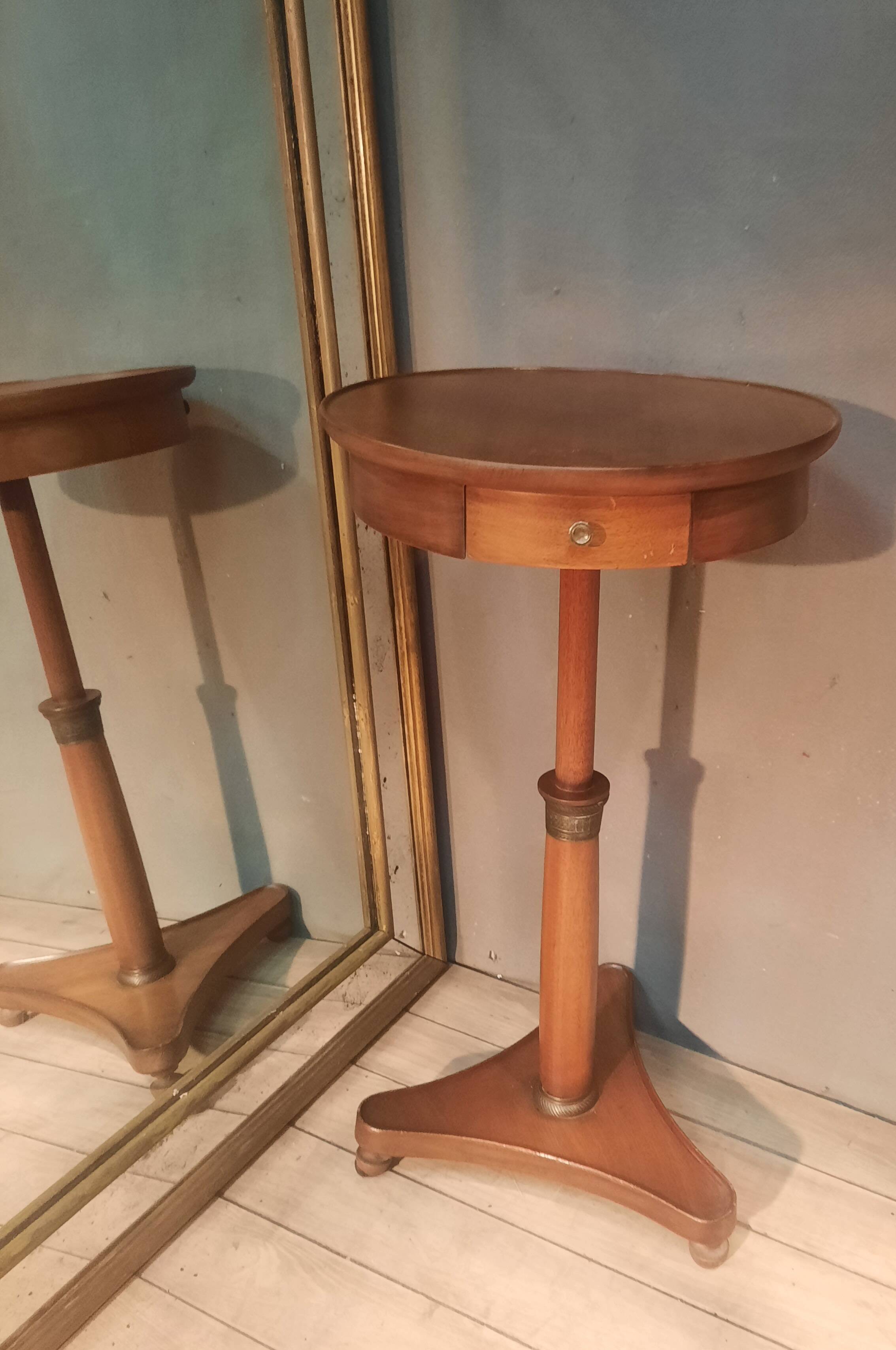 Guéridon d'appoint de style empire