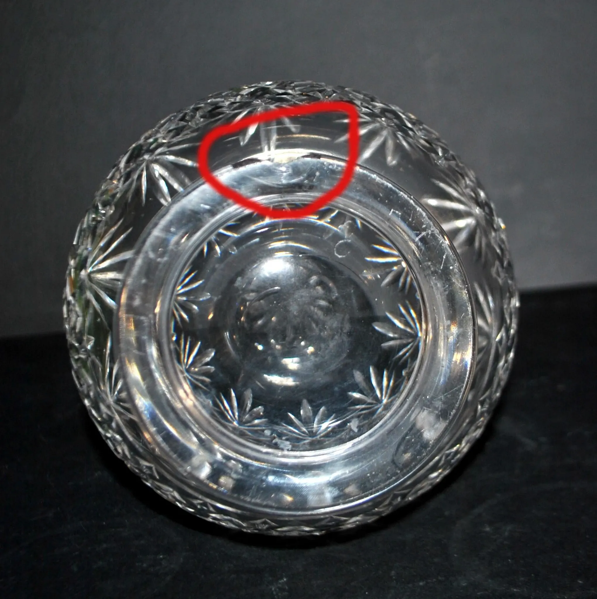 Cut crystal wine carafe Saint-Louis model VIC Massenet 1930 H34cm