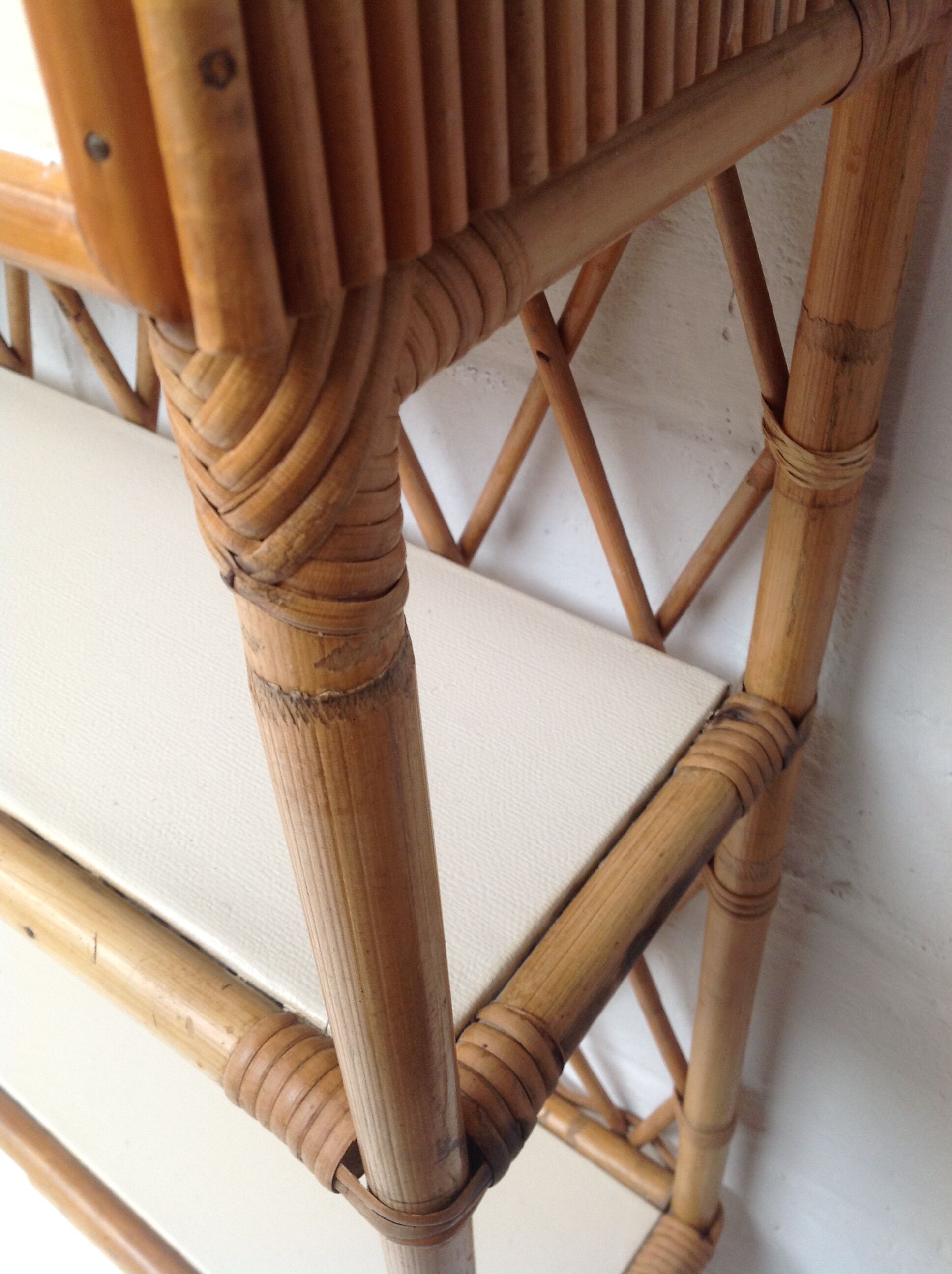 Bookcase shelf in bamboo and vintage rattan