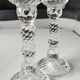 Paire de Bougeoirs Art Déco/Portieux. En verre de cristal pressé. Exécution en torsades. Haut 15 cm
