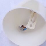 Glass suspension forming a bulb.