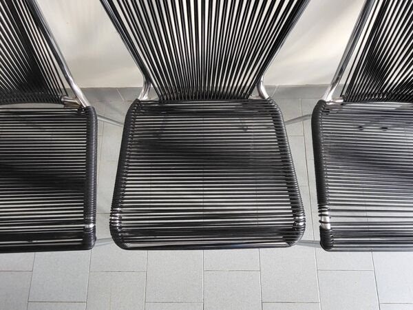 Suite de 4 chaises vintage scoubidou 1960