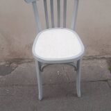 Chaise bistrot en bois peint