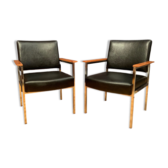Paire de fauteuils des années 1960