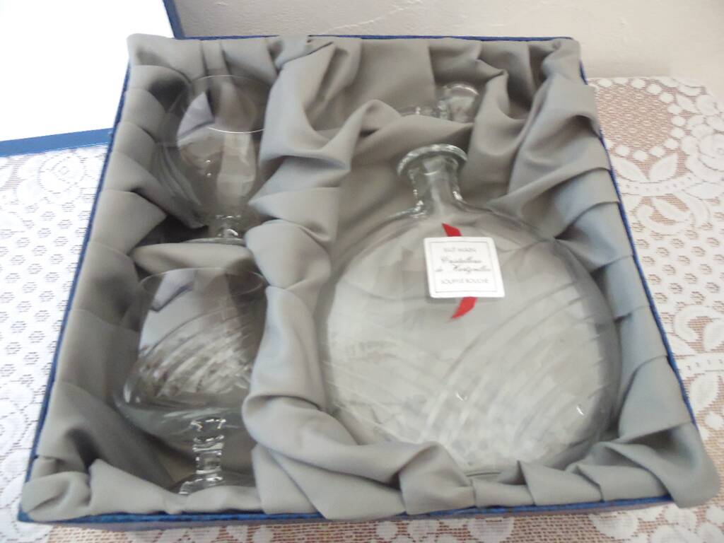Hartzviller crystal cognac service