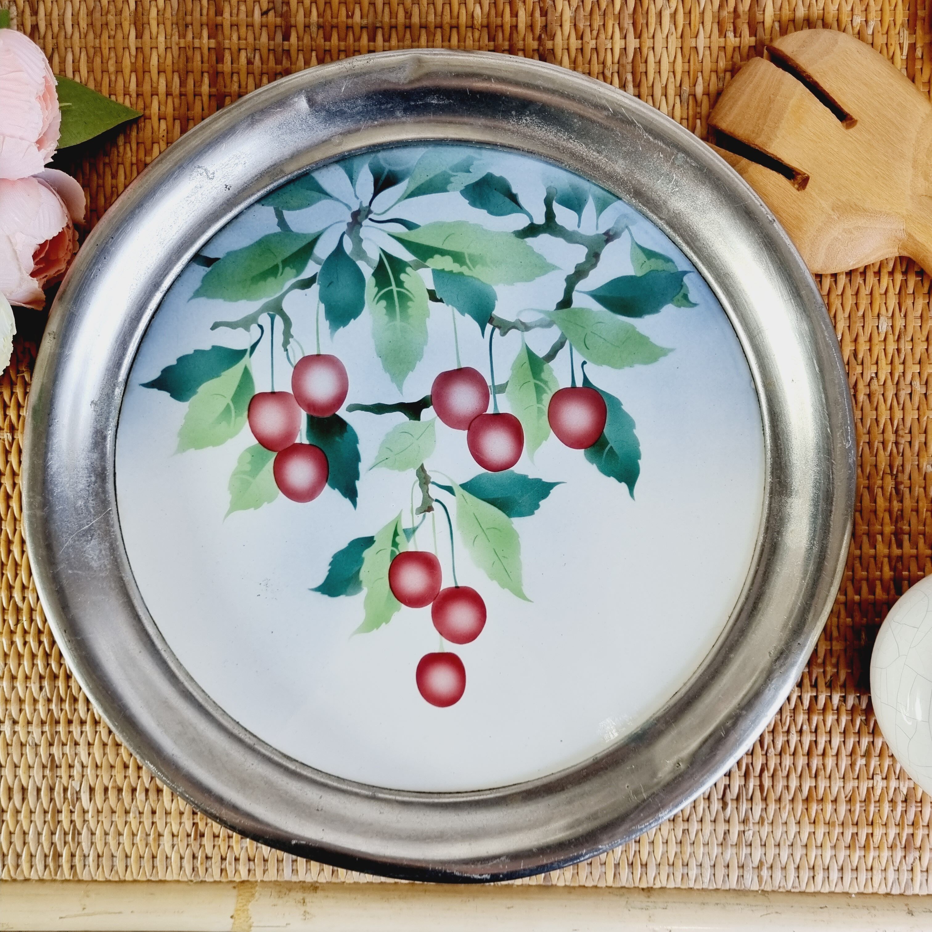 Metal and ceramic top 1930