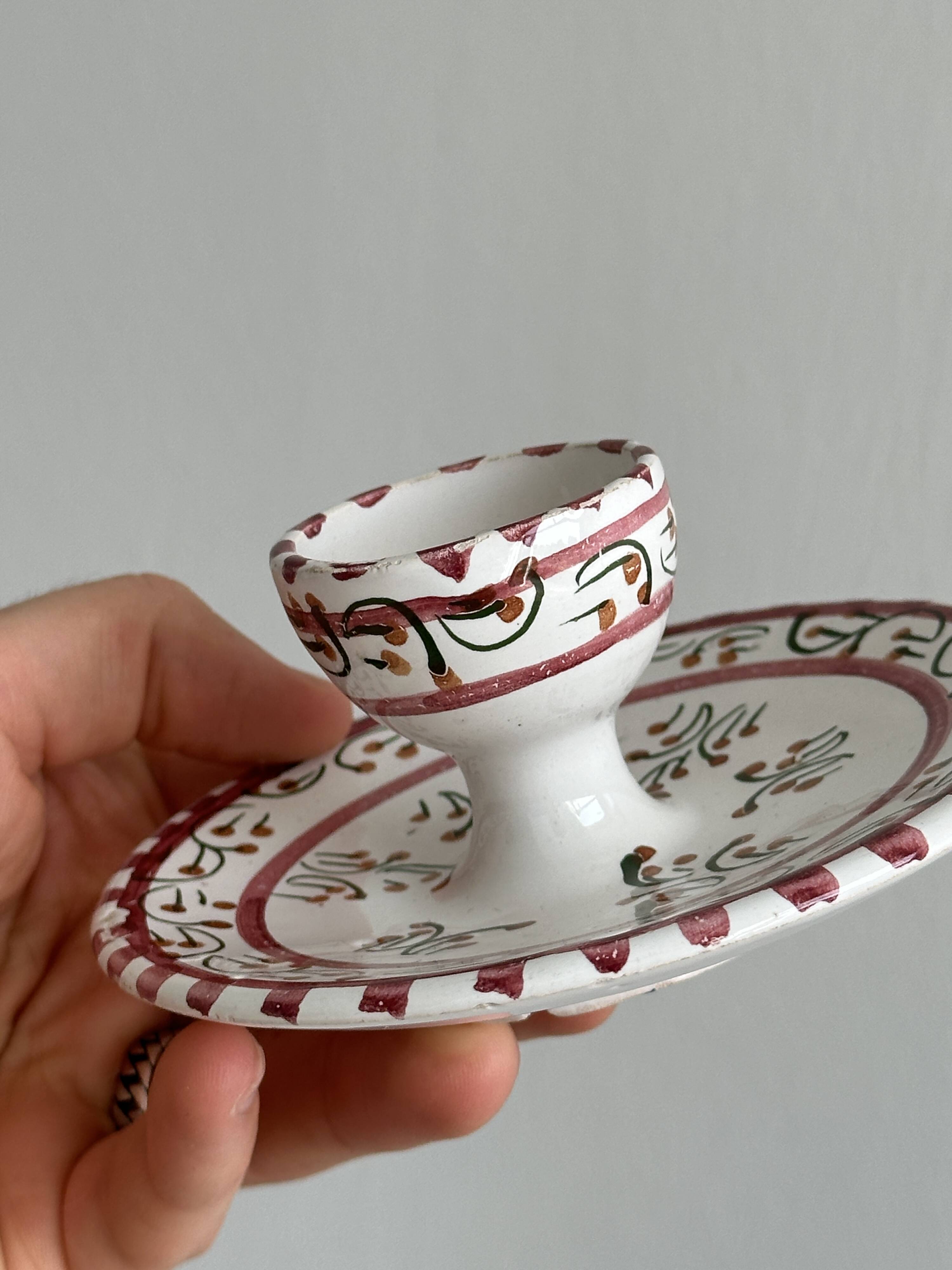 Coquetier en céramique peint à la main