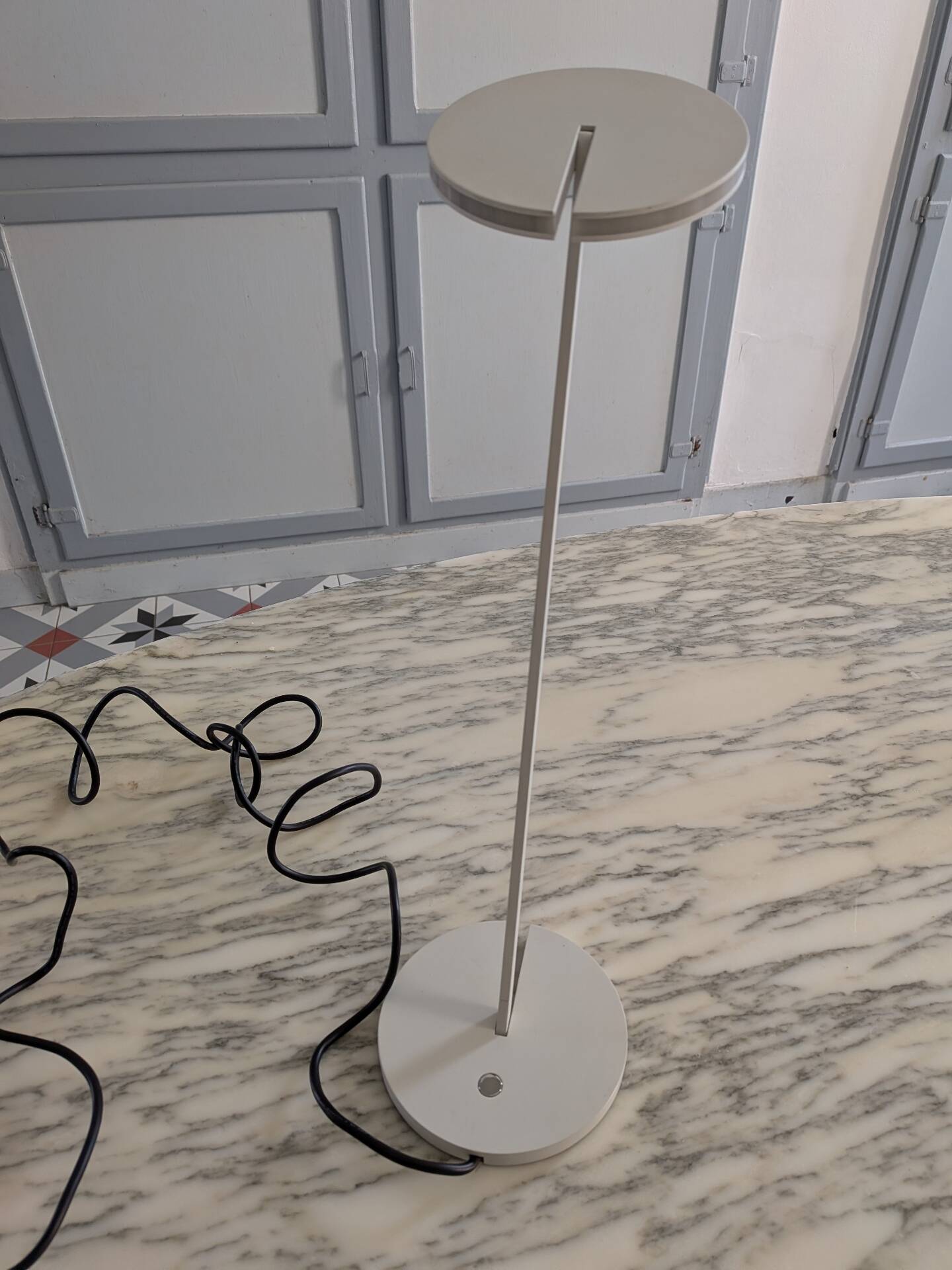 Lampe Itis de Naoto Fukasawa pour Artemide